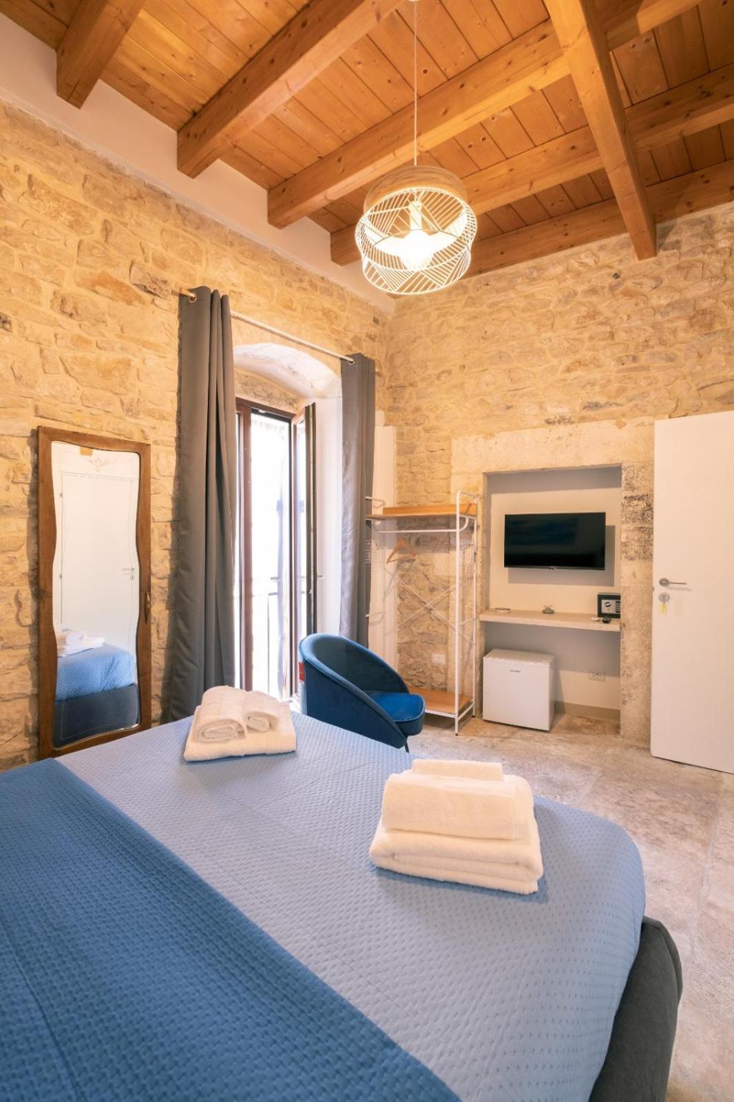 Palazzo Rizzi Dimora Dei Templari Hotell Bitetto Eksteriør bilde