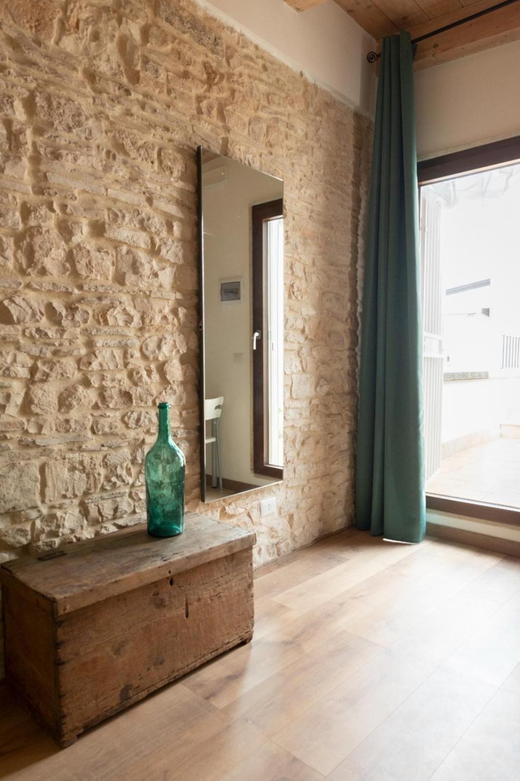 Palazzo Rizzi Dimora Dei Templari Hotell Bitetto Eksteriør bilde